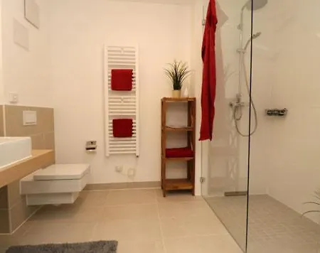 Bickbeeren Schweiz Amalia, App 02 * Дирхаген